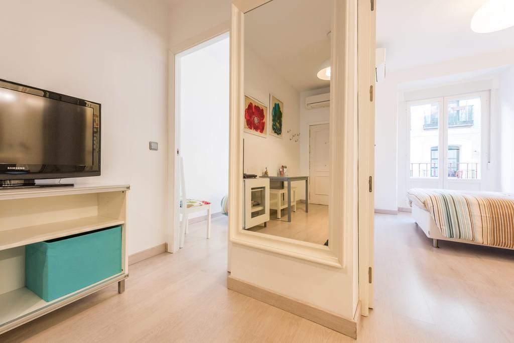 Latina Sol Appartement Madrid Buitenkant foto